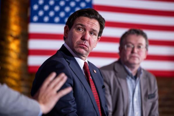 Ron DeSantis speaks at Stone Cliff Winery in Dubuque, Iowa, USA, 14 January 2024. 